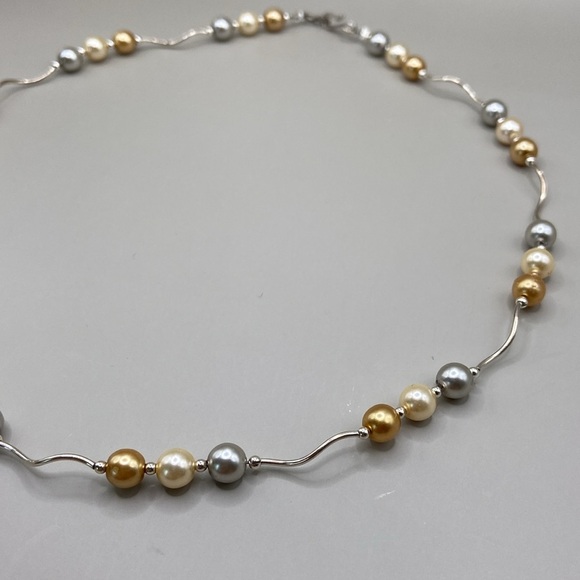Vintage Silver Faux Pearl Necklace - Picture 2 of 6